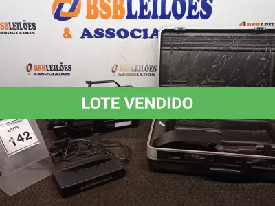 LOTE 142 - 01 FILMADORA MODELO AF X6 CCD MARCA PANASONIC COM CABOS E CASE. (NO ESTADO) ATENÇÃO! FAZER A VISITAÇÃO ANTES DE ARREMATAR, NÃO SABEMOS SE FUNCIONA, LEILÃO NÃO TEM GARANTIA E NEM DEVOLUÇÃO, SUJEITO A POSSÍVEIS AVARIAS VISÍVEIS/OCULTAS E/OU AUSÊNCIA DE COMPONENTES.