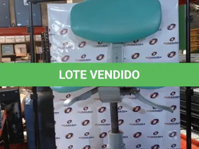 LOTE 390 - 01 CADEIRA MOCHO GIRATÓRIA. (NO ESTADO) ATENÇÃO! FAZER A VISITAÇÃO ANTES DE ARREMATAR, NÃO SABEMOS SE FUNCIONA, LEILÃO NÃO TEM GARANTIA E NEM DEVOLUÇÃO, SUJEITO A POSSÍVEIS AVARIAS VISÍVEIS/OCULTAS E/OU AUSÊNCIA DE COMPONENTES.