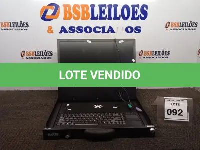 LOTE 092 - 01 CONSOLE KVM DE MONTAGEM DE RACK. (NO ESTADO) ATENÇÃO! FAZER A VISITAÇÃO ANTES DE ARREMATAR, NÃO SABEMOS SE FUNCIONA, LEILÃO NÃO TEM GARANTIA E NEM DEVOLUÇÃO, SUJEITO A POSSÍVEIS AVARIAS VISÍVEIS/OCULTAS E/OU AUSÊNCIA DE COMPONENTES.