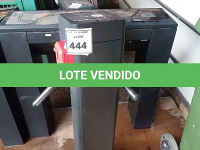 LOTE 444 - 01 CATRACA DE ACESSO. (NO ESTADO) ATENÇÃO! FAZER A VISITAÇÃO ANTES DE ARREMATAR, NÃO SABEMOS SE FUNCIONA, LEILÃO NÃO TEM GARANTIA E NEM DEVOLUÇÃO, SUJEITO A POSSÍVEIS AVARIAS VISÍVEIS/OCULTAS E/OU AUSÊNCIA DE COMPONENTES.