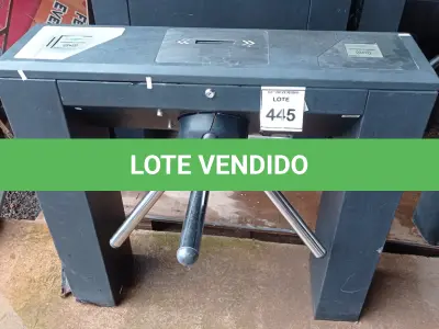 LOTE 445 - 01 CATRACA DE ACESSO. (NO ESTADO) ATENÇÃO! FAZER A VISITAÇÃO ANTES DE ARREMATAR, NÃO SABEMOS SE FUNCIONA, LEILÃO NÃO TEM GARANTIA E NEM DEVOLUÇÃO, SUJEITO A POSSÍVEIS AVARIAS VISÍVEIS/OCULTAS E/OU AUSÊNCIA DE COMPONENTES.