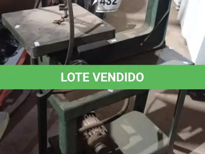 LOTE 432 - 01 SERRA TICO-TICO DE BANCADA. (NO ESTADO) ATENÇÃO! FAZER A VISITAÇÃO ANTES DE ARREMATAR, NÃO SABEMOS SE FUNCIONA, LEILÃO NÃO TEM GARANTIA E NEM DEVOLUÇÃO, SUJEITO A POSSÍVEIS AVARIAS VISÍVEIS/OCULTAS E/OU AUSÊNCIA DE COMPONENTES.