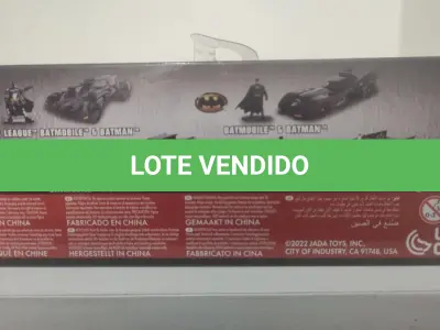 LOTE 069 - 01 JADA BATMAN BATMÓVEL CONJUNTO DE  COM BONECO DO BATIMAN E  CARRO FUNDIDOS. (NO ESTADO) ATENÇÃO! FAZER A VISITAÇÃO ANTES DE ARREMATAR, NÃO SABEMOS SE FUNCIONA, LEILÃO NÃO TEM GARANTIA E NEM DEVOLUÇÃO, SUJEITO A POSSÍVEIS AVARIAS VISÍVEIS/OCULTAS E/OU AUSÊNCIA DE COMPONENTES.