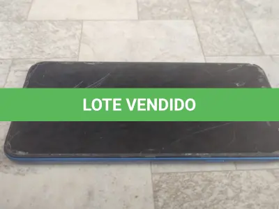 LOTE 233 - 01 CELULAR SANSUNG GUARDADO A MUITO TEMPO SEM USO SEM TES E SEM CARREGARDO POSIVELMENTE COM DEFEITO. (NO ESTADO) ATENÇÃO! FAZER A VISITAÇÃO ANTES DE ARREMATAR, NÃO SABEMOS SE FUNCIONA, LEILÃO NÃO TEM GARANTIA E NEM DEVOLUÇÃO, SUJEITO A POSSÍVEIS AVARIAS VISÍVEIS/OCULTAS E/OU AUSÊNCIA DE COMPONENTES.