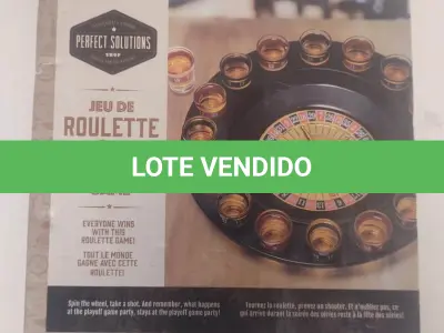 LOTE 002 - 01 JOGO DE BEBIDA DE ROLETA COM 16 COPOS SHOT DRINK 16 COPOS. (NO ESTADO) ATENÇÃO! FAZER A VISITAÇÃO ANTES DE ARREMATAR, NÃO SABEMOS SE FUNCIONA, LEILÃO NÃO TEM GARANTIA E NEM DEVOLUÇÃO, SUJEITO A POSSÍVEIS AVARIAS VISÍVEIS/OCULTAS E/OU AUSÊNCIA DE COMPONENTES.