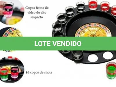LOTE 002 - 01 JOGO DE BEBIDA DE ROLETA COM 16 COPOS SHOT DRINK 16 COPOS. (NO ESTADO) ATENÇÃO! FAZER A VISITAÇÃO ANTES DE ARREMATAR, NÃO SABEMOS SE FUNCIONA, LEILÃO NÃO TEM GARANTIA E NEM DEVOLUÇÃO, SUJEITO A POSSÍVEIS AVARIAS VISÍVEIS/OCULTAS E/OU AUSÊNCIA DE COMPONENTES.