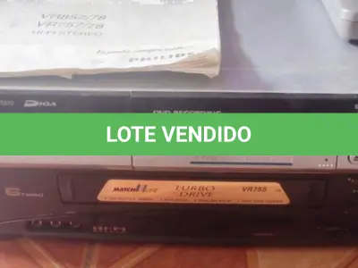 LOTE 418 - 01 GRAVADOR DE DVD DE MESA  PANASONIC MAIS VÍDEO CASSETE. (NO ESTADO) ATENÇÃO! FAZER A VISITAÇÃO ANTES DE ARREMATAR, NÃO SABEMOS SE FUNCIONA, LEILÃO NÃO TEM GARANTIA E NEM DEVOLUÇÃO, SUJEITO A POSSÍVEIS AVARIAS VISÍVEIS/OCULTAS E/OU AUSÊNCIA DE COMPONENTES.
