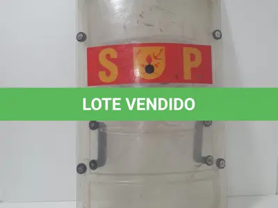 LOTE 113 - 01 ANTIGO ESCUDO DA MARINHA ITEM UTILIZADO NAS MANIFESTAÇÕES, DE. 1,10 X 0,56 CM. (NO ESTADO) ATENÇÃO! FAZER A VISITAÇÃO ANTES DE ARREMATAR, NÃO SABEMOS SE FUNCIONA, LEILÃO NÃO TEM GARANTIA E NEM DEVOLUÇÃO, SUJEITO A POSSÍVEIS AVARIAS VISÍVEIS/OCULTAS E/OU AUSÊNCIA DE COMPONENTES.