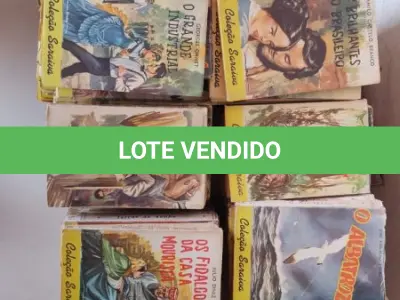LOTE 483 - 01 RARA COLEÇÃO SARAIVA COM 277 LIVROS MAIS 28  LIVROS  RAROS. (NO ESTADO) ATENÇÃO! FAZER A VISITAÇÃO ANTES DE ARREMATAR, NÃO SABEMOS SE FUNCIONA, LEILÃO NÃO TEM GARANTIA E NEM DEVOLUÇÃO, SUJEITO A POSSÍVEIS AVARIAS VISÍVEIS/OCULTAS E/OU AUSÊNCIA DE COMPONENTES.