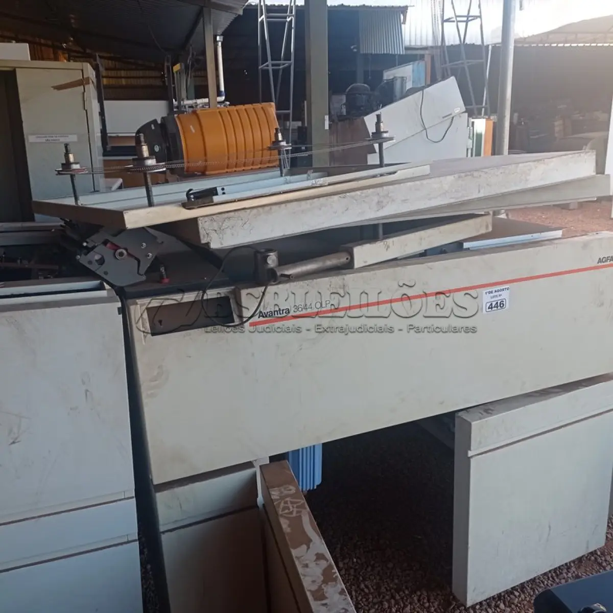 LOTE 647 - 01 SUCATA DE MAQUINÁRIO GRÁFICO. (NO ESTADO, LEILÃO NÃO TEM GARANTIA E NEM DEVOLUÇÃO, SUJEITO A POSSÍVEIS AVARIAS VISÍVEIS/OCULTAS E/OU AUSÊNCIA DE COMPONENTES).