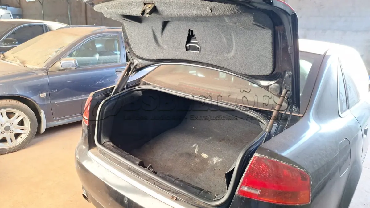 LOTE 506 - AUDI A4 1.8 TURBO, 2006/2007. TETO SOLAR, MULTITRONIC, TODAS ARO 18, COMPLETO. HOMOCINÉTICA ESQUERDA E TRIZETA QUEBRADA. (NO ESTADO)