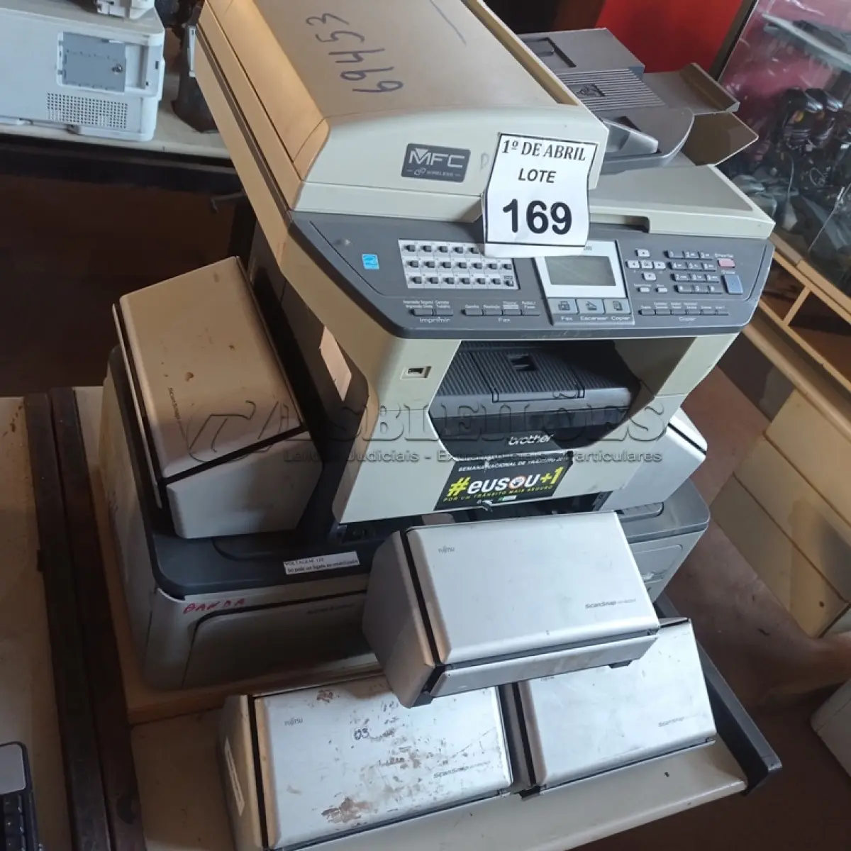 LOTE 169 - 01 LOTE COM IMPRESSORAS E SCANNER’S DIVERSOS. (NO ESTADO) ATENÇÃO! FAZER A VISITAÇÃO ANTES DE ARREMATAR, NÃO SABEMOS SE FUNCIONA. LEILÃO NÃO TEM GARANTIA E NEM DEVOLUÇÃO, SUJEITO A POSSÍVEIS AVARIAS VISÍVEIS/OCULTAS E/OU AUSÊNCIA DE COMPONENTES.