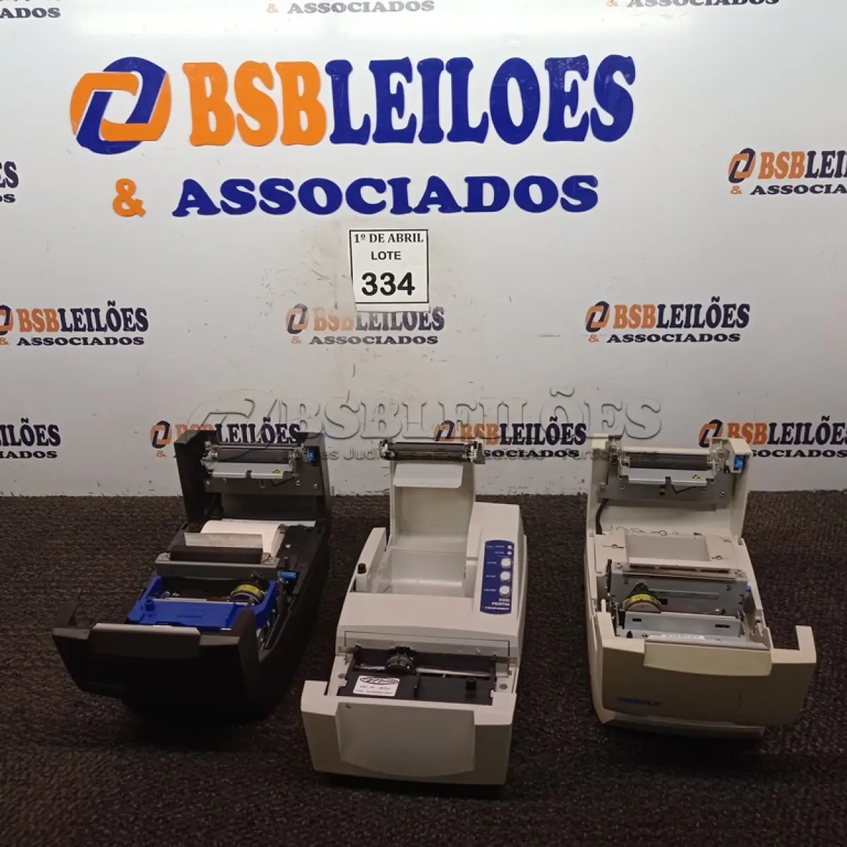 LOTE 334 - 03 IMPRESSORAS TÉRMICAS. (NO ESTADO) ATENÇÃO! FAZER A VISITAÇÃO ANTES DE ARREMATAR, NÃO SABEMOS SE FUNCIONA. LEILÃO NÃO TEM GARANTIA E NEM DEVOLUÇÃO, SUJEITO A POSSÍVEIS AVARIAS VISÍVEIS/OCULTAS E/OU AUSÊNCIA DE COMPONENTES.
