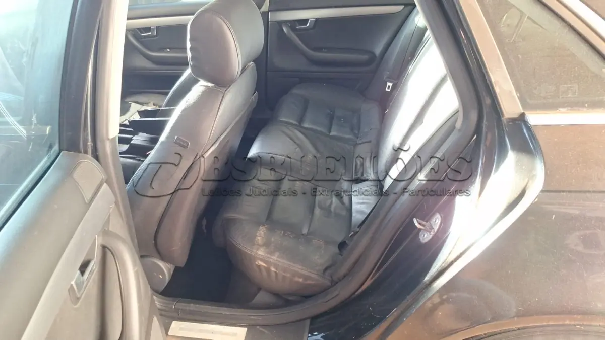 LOTE 506 - AUDI A4 1.8 TURBO, 2006/2007. TETO SOLAR, MULTITRONIC, TODAS ARO 18, COMPLETO. HOMOCINÉTICA ESQUERDA E TRIZETA QUEBRADA. (NO ESTADO)