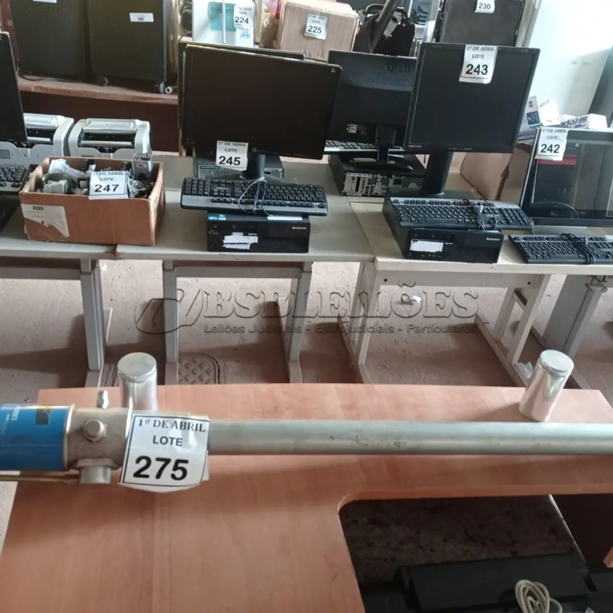 LOTE 275 - 01 PROPULSORA DE ÓLEO. (NO ESTADO) ATENÇÃO! FAZER A VISITAÇÃO ANTES DE ARREMATAR, NÃO SABEMOS SE FUNCIONA. LEILÃO NÃO TEM GARANTIA E NEM DEVOLUÇÃO, SUJEITO A POSSÍVEIS AVARIAS VISÍVEIS/OCULTAS E/OU AUSÊNCIA DE COMPONENTES.