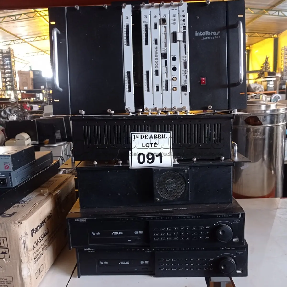 LOTE 091 - 02 DVR’S INTELBRAS 16 CANAIS E 03 INTELBRAS IMPACTA. (NO ESTADO) ATENÇÃO! FAZER A VISITAÇÃO ANTES DE ARREMATAR, NÃO SABEMOS SE FUNCIONA. LEILÃO NÃO TEM GARANTIA E NEM DEVOLUÇÃO, SUJEITO A POSSÍVEIS AVARIAS VISÍVEIS/OCULTAS E/OU AUSÊNCIA DE COMPONENTES.