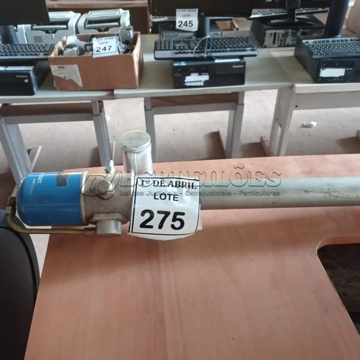 LOTE 275 - 01 PROPULSORA DE ÓLEO. (NO ESTADO) ATENÇÃO! FAZER A VISITAÇÃO ANTES DE ARREMATAR, NÃO SABEMOS SE FUNCIONA. LEILÃO NÃO TEM GARANTIA E NEM DEVOLUÇÃO, SUJEITO A POSSÍVEIS AVARIAS VISÍVEIS/OCULTAS E/OU AUSÊNCIA DE COMPONENTES.