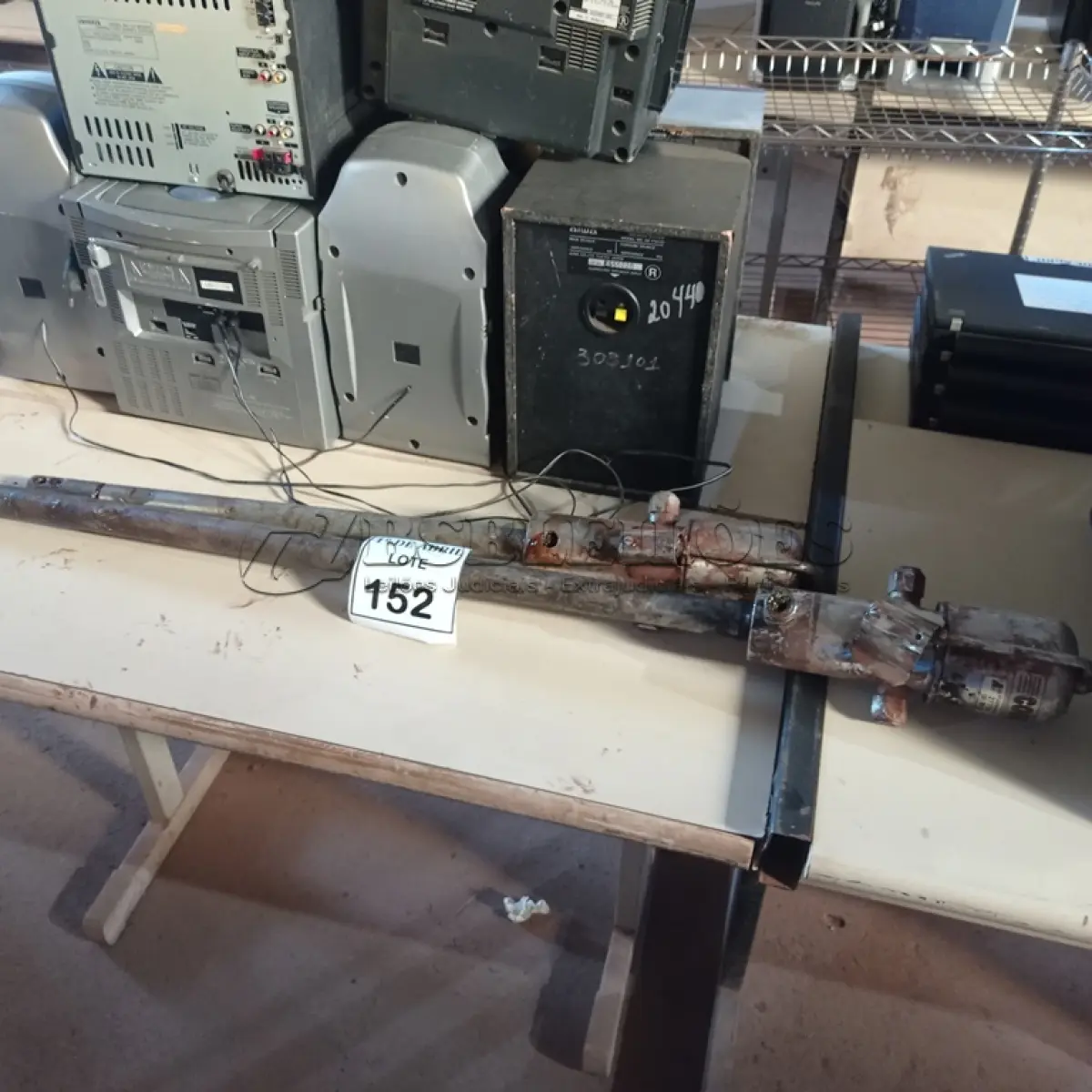 LOTE 152 - 02 PROPULSORAS PARA ÓLEO. (NO ESTADO) ATENÇÃO! FAZER A VISITAÇÃO ANTES DE ARREMATAR, NÃO SABEMOS SE FUNCIONA. LEILÃO NÃO TEM GARANTIA E NEM DEVOLUÇÃO, SUJEITO A POSSÍVEIS AVARIAS VISÍVEIS/OCULTAS E/OU AUSÊNCIA DE COMPONENTES.