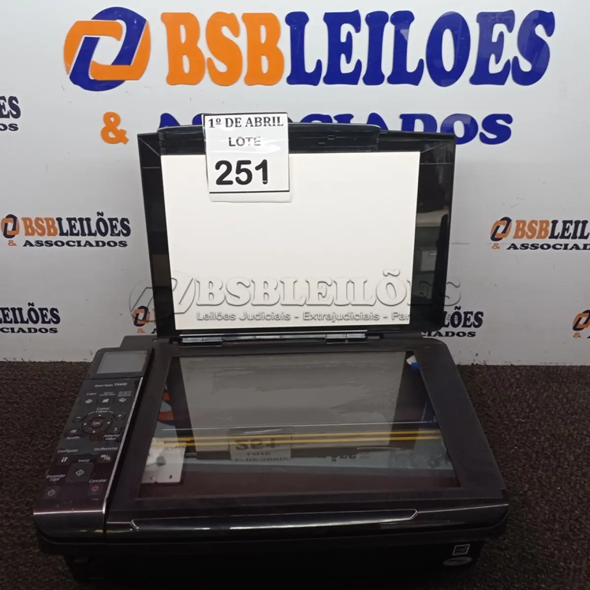 LOTE 251 - 01 IMPRESSORA EPSON TX410. (NO ESTADO) ATENÇÃO! FAZER A VISITAÇÃO ANTES DE ARREMATAR, NÃO SABEMOS SE FUNCIONA. LEILÃO NÃO TEM GARANTIA E NEM DEVOLUÇÃO, SUJEITO A POSSÍVEIS AVARIAS VISÍVEIS/OCULTAS E/OU AUSÊNCIA DE COMPONENTES.