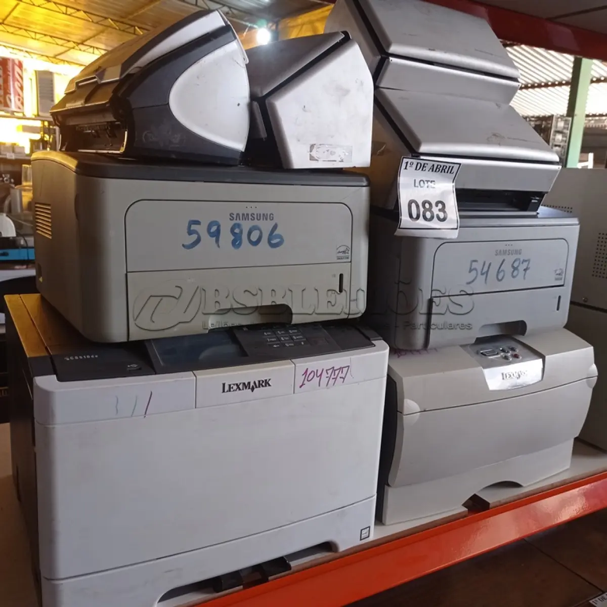 LOTE 083 - 01 LOTE COM IMPRESSORAS DIVERSAS.   (NO ESTADO) ATENÇÃO! FAZER A VISITAÇÃO ANTES DE ARREMATAR, NÃO SABEMOS SE FUNCIONA. LEILÃO NÃO TEM GARANTIA E NEM DEVOLUÇÃO, SUJEITO A POSSÍVEIS AVARIAS VISÍVEIS/OCULTAS E/OU AUSÊNCIA DE COMPONENTES.