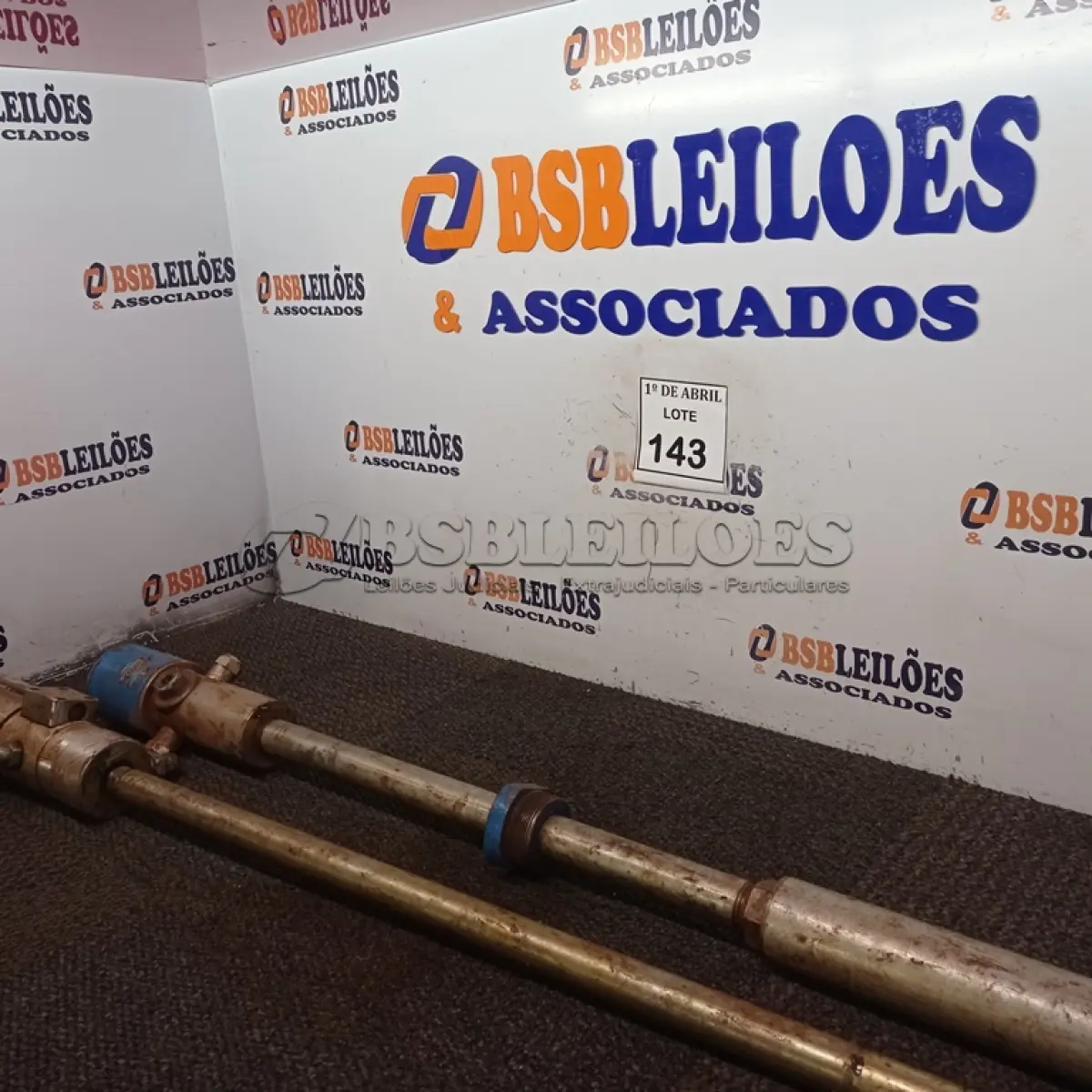 LOTE 143 - 02 PROPULSORAS DE ÓLEO. (NO ESTADO) ATENÇÃO! FAZER A VISITAÇÃO ANTES DE ARREMATAR, NÃO SABEMOS SE FUNCIONA. LEILÃO NÃO TEM GARANTIA E NEM DEVOLUÇÃO, SUJEITO A POSSÍVEIS AVARIAS VISÍVEIS/OCULTAS E/OU AUSÊNCIA DE COMPONENTES.