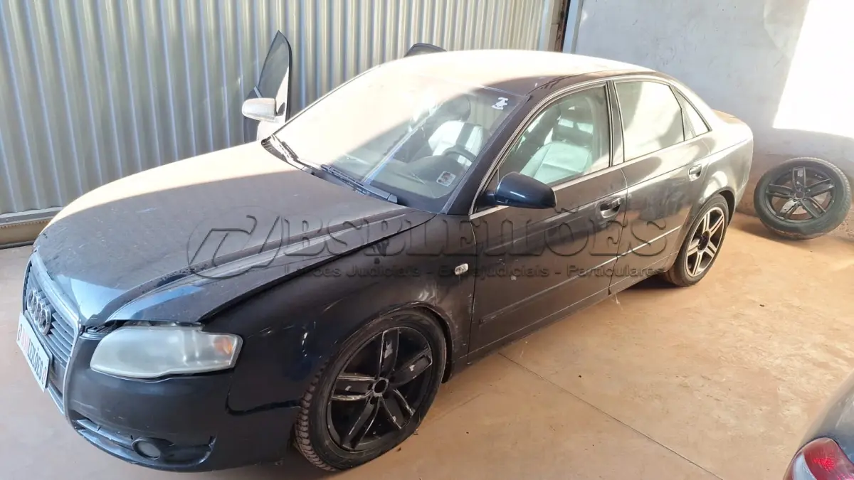 LOTE 506 - AUDI A4 1.8 TURBO, 2006/2007. TETO SOLAR, MULTITRONIC, TODAS ARO 18, COMPLETO. HOMOCINÉTICA ESQUERDA E TRIZETA QUEBRADA. (NO ESTADO)