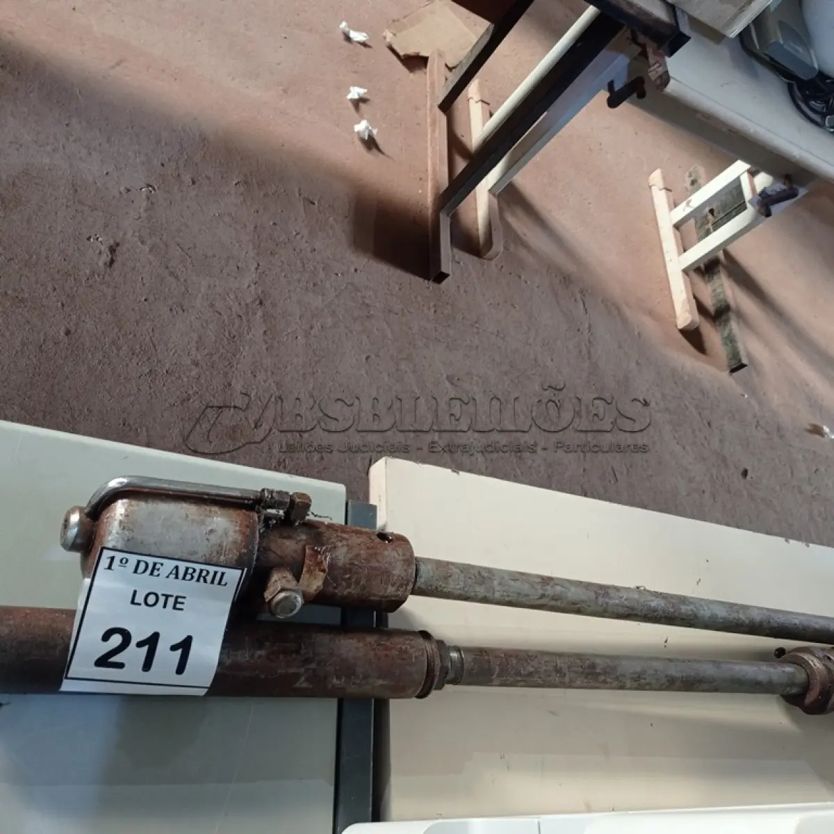LOTE 211 - 02 PROPULSORES DE ÓLEO. (NO ESTADO) ATENÇÃO! FAZER A VISITAÇÃO ANTES DE ARREMATAR, NÃO SABEMOS SE FUNCIONA. LEILÃO NÃO TEM GARANTIA E NEM DEVOLUÇÃO, SUJEITO A POSSÍVEIS AVARIAS VISÍVEIS/OCULTAS E/OU AUSÊNCIA DE COMPONENTES.