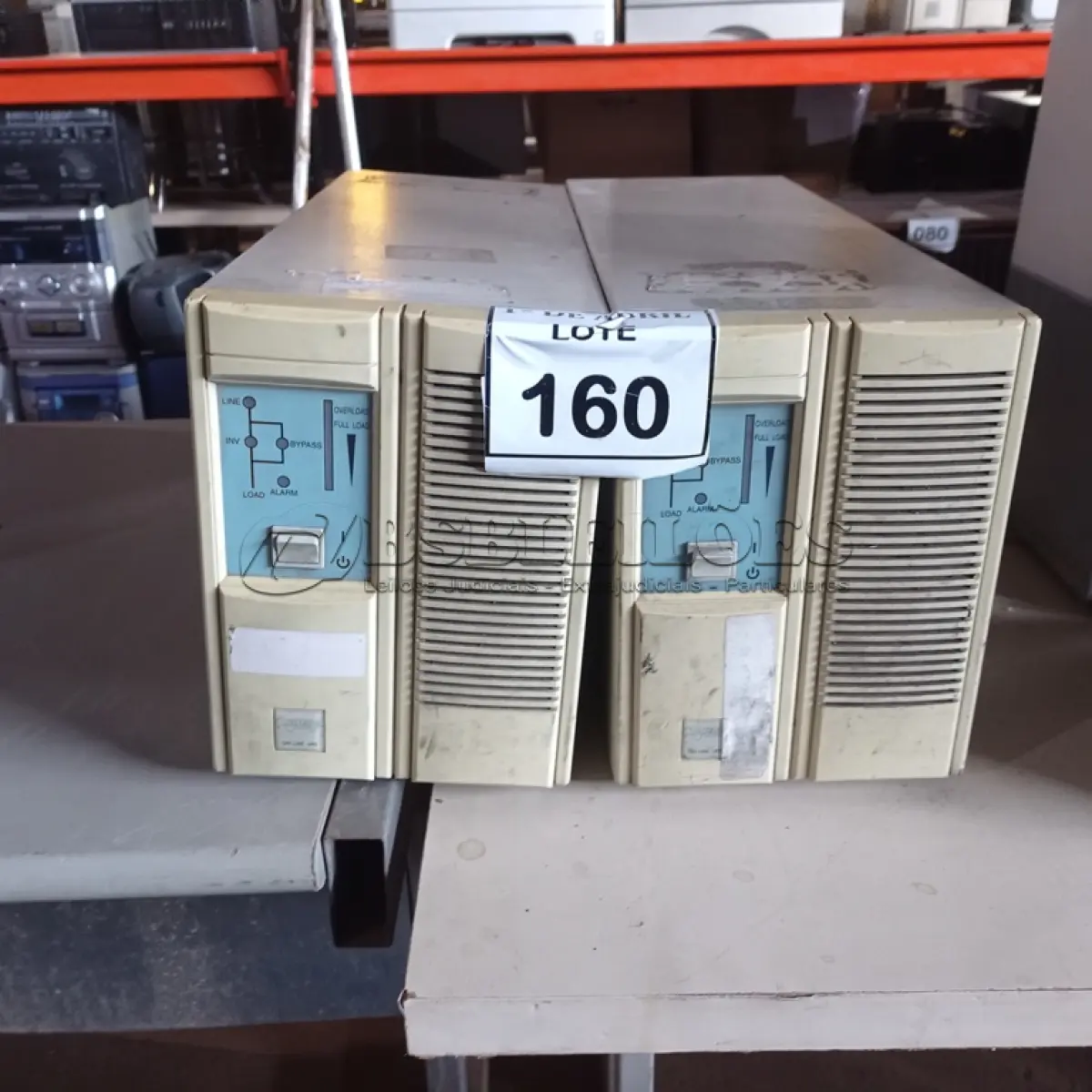 LOTE 160 - 02 NOBREAKS. (NO ESTADO) ATENÇÃO! FAZER A VISITAÇÃO ANTES DE ARREMATAR, NÃO SABEMOS SE FUNCIONA. LEILÃO NÃO TEM GARANTIA E NEM DEVOLUÇÃO, SUJEITO A POSSÍVEIS AVARIAS VISÍVEIS/OCULTAS E/OU AUSÊNCIA DE COMPONENTES.