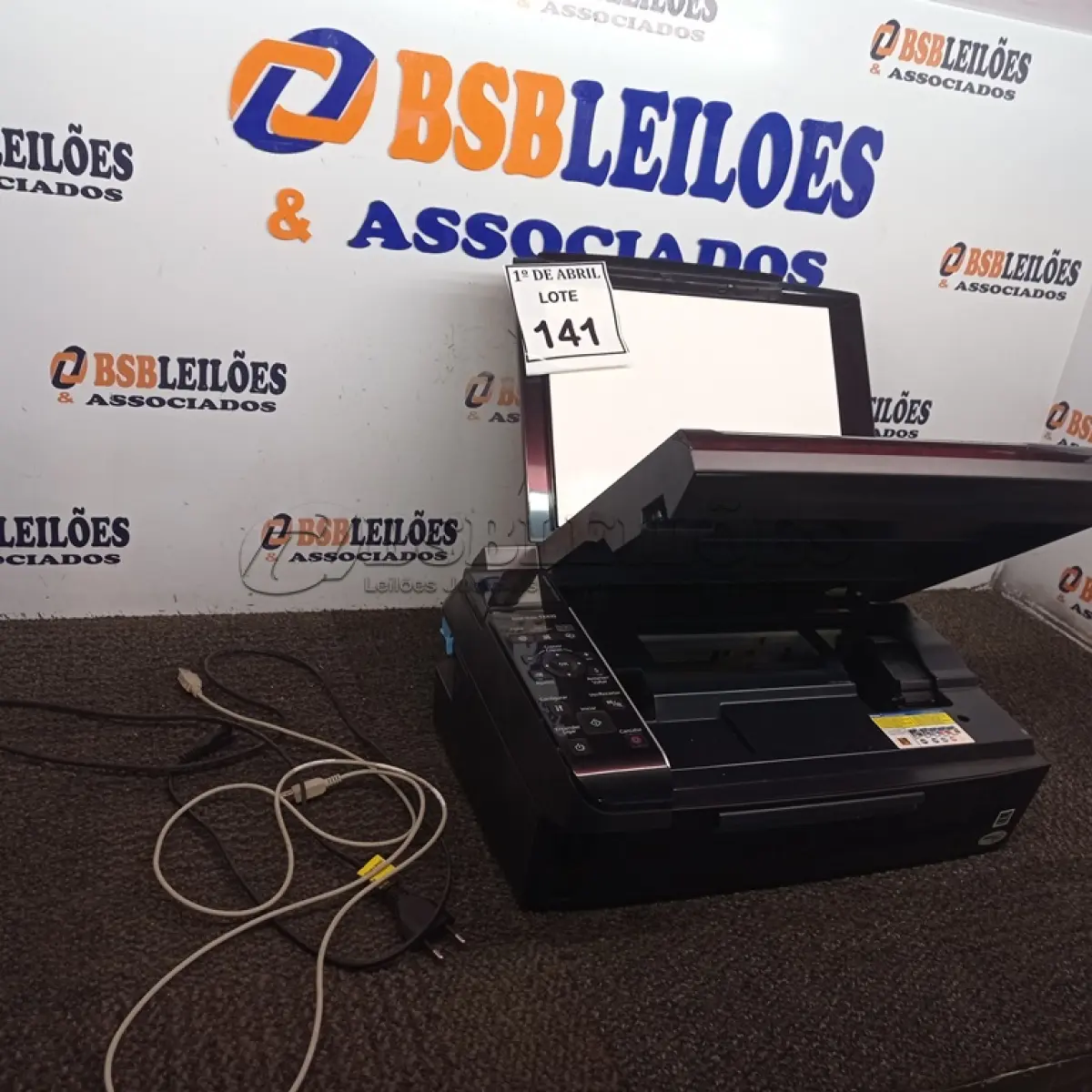 LOTE 141 - 01 IMPRESSORA EPSON TX410. (NO ESTADO) ATENÇÃO! FAZER A VISITAÇÃO ANTES DE ARREMATAR, NÃO SABEMOS SE FUNCIONA. LEILÃO NÃO TEM GARANTIA E NEM DEVOLUÇÃO, SUJEITO A POSSÍVEIS AVARIAS VISÍVEIS/OCULTAS E/OU AUSÊNCIA DE COMPONENTES.