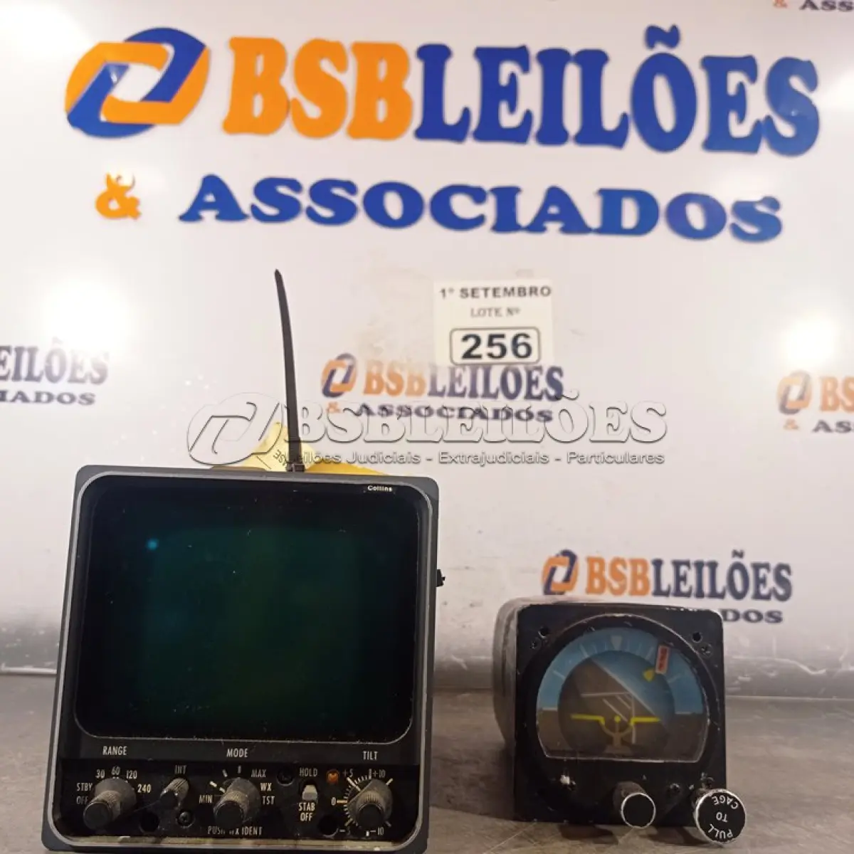 LOTE 256 - 01 INDICADOR DE GIRO/ALTITUDE RCA26BK-2. (NO ESTADO) ATENÇÃO! FAZER A VISITAÇÃO ANTES DE ARREMATAR, NÃO SABEMOS SE FUNCIONA. LEILÃO NÃO TEM GARANTIA E NEM DEVOLUÇÃO, SUJEITO A POSSÍVEIS AVARIAS VISÍVEIS/OCULTAS E/OU AUSÊNCIA DE COMPONENTES.