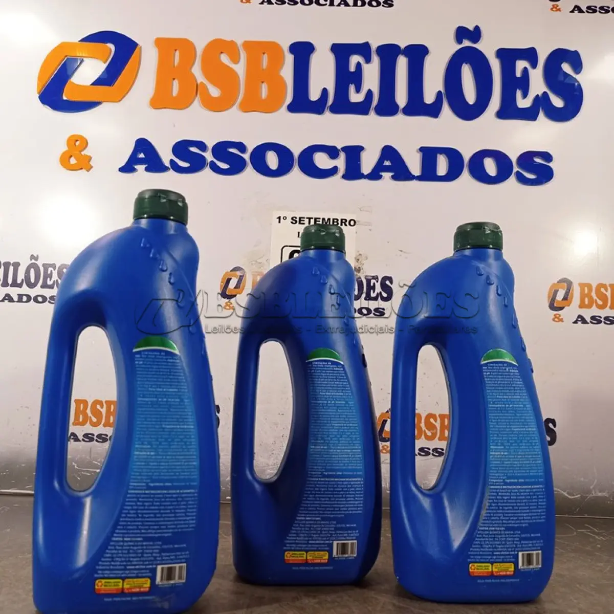 LOTE 031 - 03 LITROS DE ATCLLOR, PH+ ELEVADOR DE PH LIQUIDO PARA TODOS OS TIPOS DE PISCINAS. (NO ESTADO) ATENÇÃO! FAZER A VISITAÇÃO ANTES DE ARREMATAR, NÃO SABEMOS SE FUNCIONA. LEILÃO NÃO TEM GARANTIA E NEM DEVOLUÇÃO, SUJEITO A POSSÍVEIS AVARIAS VISÍVEIS/OCULTAS E/OU AUSÊNCIA DE COMPONENTES.