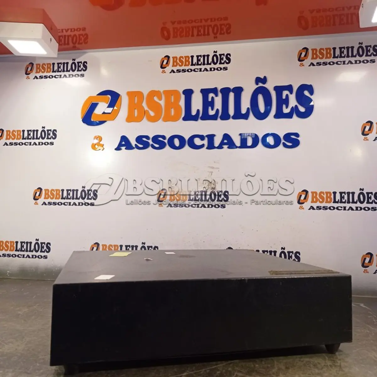 LOTE 078 - 01 GAVETA PARA CAIXA. (NO ESTADO) ATENÇÃO! FAZER A VISITAÇÃO ANTES DE ARREMATAR, NÃO SABEMOS SE FUNCIONA. LEILÃO NÃO TEM GARANTIA E NEM DEVOLUÇÃO, SUJEITO A POSSÍVEIS AVARIAS VISÍVEIS/OCULTAS E/OU AUSÊNCIA DE COMPONENTES.