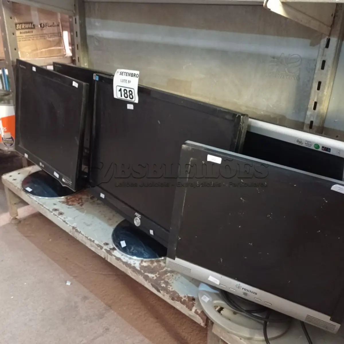 LOTE 188 - 06 MONITORES MARCAS E MODELOS DIVERSOS PARA RETIRADA DE PEÇAS. (NO ESTADO) ATENÇÃO! FAZER A VISITAÇÃO ANTES DE ARREMATAR, NÃO SABEMOS SE FUNCIONA. LEILÃO NÃO TEM GARANTIA E NEM DEVOLUÇÃO, SUJEITO A POSSÍVEIS AVARIAS VISÍVEIS/OCULTAS E/OU AUSÊNCIA DE COMPONENTES.
