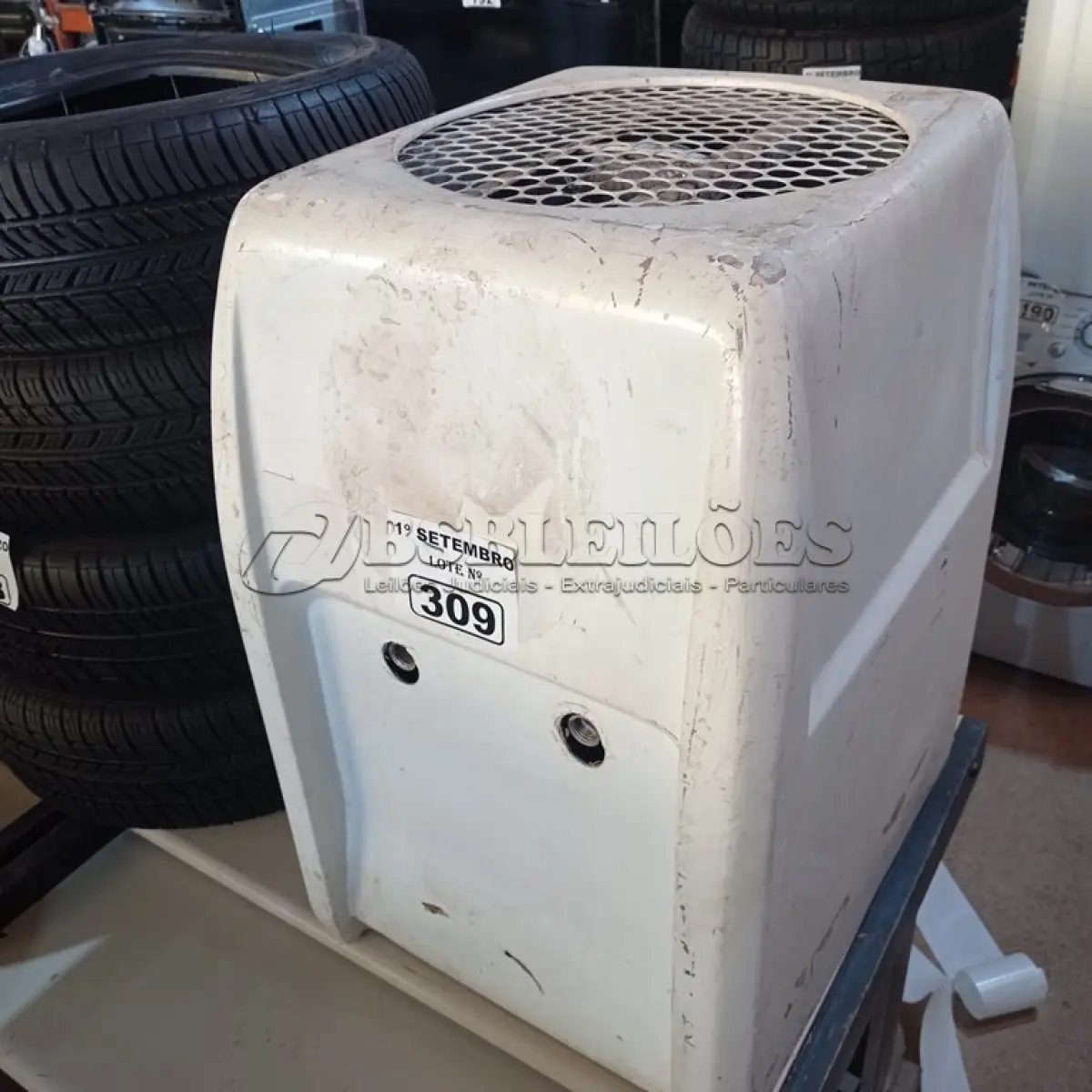 LOTE 309 - 01 CHOPEIRA 2VIAS COM AVARIAS. (NO ESTADO) ATENÇÃO! FAZER A VISITAÇÃO ANTES DE ARREMATAR, NÃO SABEMOS SE FUNCIONA. LEILÃO NÃO TEM GARANTIA E NEM DEVOLUÇÃO, SUJEITO A POSSÍVEIS AVARIAS VISÍVEIS/OCULTAS E/OU AUSÊNCIA DE COMPONENTES.