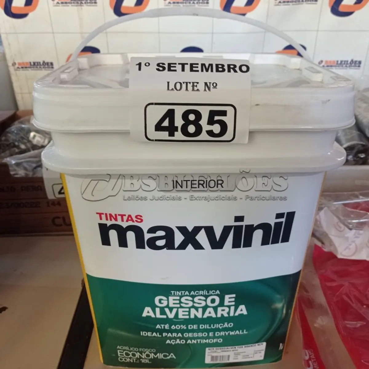 LOTE 485 - 01 BALDE DE TINTA MAXIVINIL ACRÍLICA GESSO E ALVENARIA INTERIORES 18L NA COR FOSCO BRANCO NEVE. (NO ESTADO) ATENÇÃO! FAZER A VISITAÇÃO ANTES DE ARREMATAR, NÃO SABEMOS SE FUNCIONA. LEILÃO NÃO TEM GARANTIA E NEM DEVOLUÇÃO, SUJEITO A POSSÍVEIS AVARIAS VISÍVEIS/OCULTAS E/OU AUSÊNCIA DE COMPONENTES.