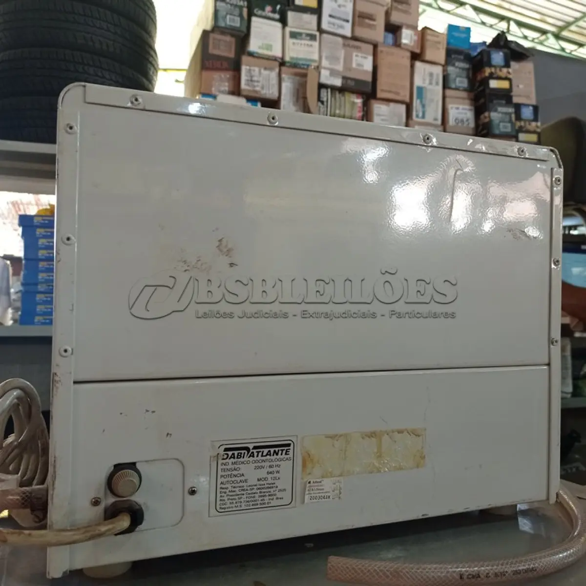 LOTE 520 - 01 AUTOCLAVE DABIATLANTE 12LX. (NO ESTADO) ATENÇÃO! FAZER A VISITAÇÃO ANTES DE ARREMATAR, NÃO SABEMOS SE FUNCIONA. LEILÃO NÃO TEM GARANTIA E NEM DEVOLUÇÃO, SUJEITO A POSSÍVEIS AVARIAS VISÍVEIS/OCULTAS E/OU AUSÊNCIA DE COMPONENTES.