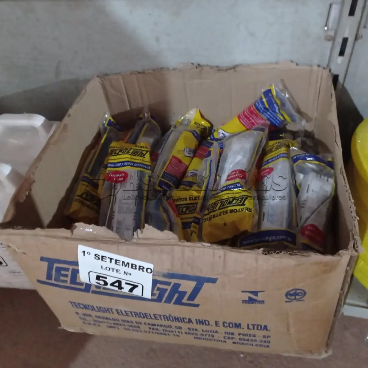 LOTE 547 - 01 LOTE COM VÁRIOS REATORES PARA LÂMPADAS FLUORESCENTE MARCAS E MODELOS DIVERSOS. (NO ESTADO) ATENÇÃO! FAZER A VISITAÇÃO ANTES DE ARREMATAR, NÃO SABEMOS SE FUNCIONA. LEILÃO NÃO TEM GARANTIA E NEM DEVOLUÇÃO, SUJEITO A POSSÍVEIS AVARIAS VISÍVEIS/OCULTAS E/OU AUSÊNCIA DE COMPONENTES.