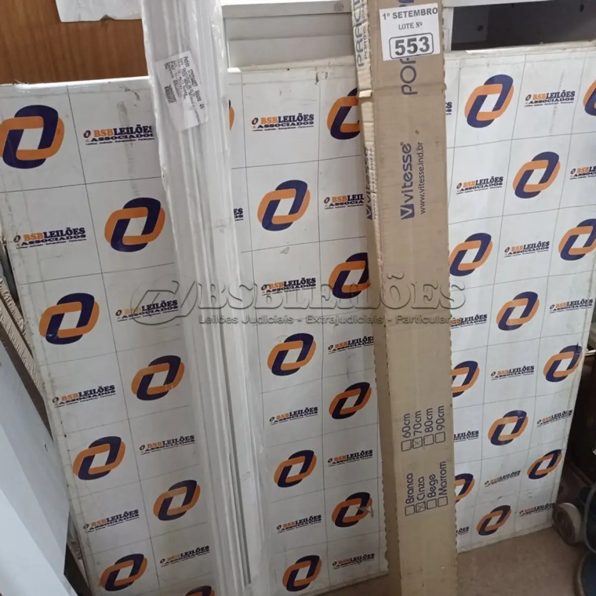 LOTE 553 - 02 PORTAS SANFONADAS EM PVC MARCAS E MODELOS DIVERSOS. (NO ESTADO) ATENÇÃO! FAZER A VISITAÇÃO ANTES DE ARREMATAR, NÃO SABEMOS SE FUNCIONA. LEILÃO NÃO TEM GARANTIA E NEM DEVOLUÇÃO, SUJEITO A POSSÍVEIS AVARIAS VISÍVEIS/OCULTAS E/OU AUSÊNCIA DE COMPONENTES.