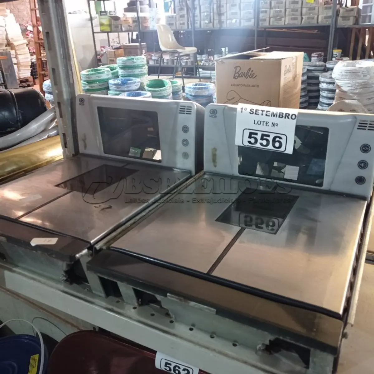 LOTE 556 - 02 BALANÇAS PARA CAIXA DE SUPERMERCADO. (NO ESTADO) ATENÇÃO! FAZER A VISITAÇÃO ANTES DE ARREMATAR, NÃO SABEMOS SE FUNCIONA. LEILÃO NÃO TEM GARANTIA E NEM DEVOLUÇÃO, SUJEITO A POSSÍVEIS AVARIAS VISÍVEIS/OCULTAS E/OU AUSÊNCIA DE COMPONENTES.