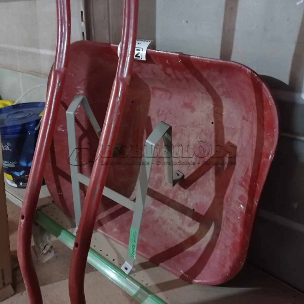 LOTE 562 - 03 PEÇAS PARA CARRINHO DE MÃO. (NO ESTADO) ATENÇÃO! FAZER A VISITAÇÃO ANTES DE ARREMATAR, NÃO SABEMOS SE FUNCIONA. LEILÃO NÃO TEM GARANTIA E NEM DEVOLUÇÃO, SUJEITO A POSSÍVEIS AVARIAS VISÍVEIS/OCULTAS E/OU AUSÊNCIA DE COMPONENTES.