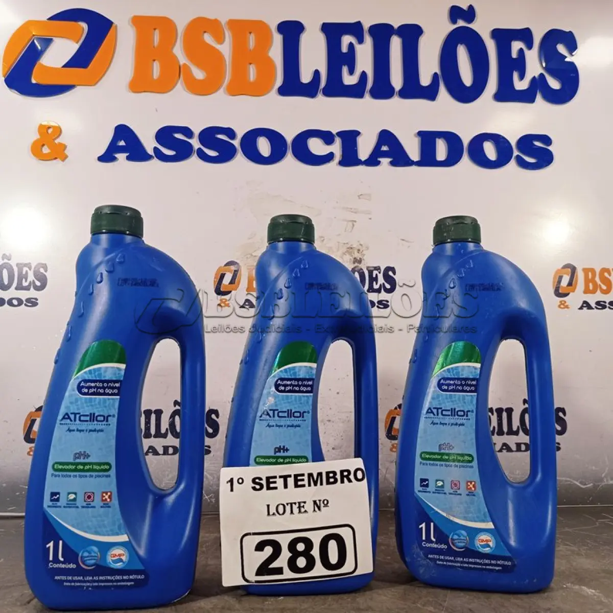 LOTE 280 - 03 LITROS DE ATCLLOR, PH+ ELEVADOR DE PH LIQUIDO PARA TODOS OS TIPOS DE PISCINAS. (NO ESTADO) ATENÇÃO! FAZER A VISITAÇÃO ANTES DE ARREMATAR, NÃO SABEMOS SE FUNCIONA. LEILÃO NÃO TEM GARANTIA E NEM DEVOLUÇÃO, SUJEITO A POSSÍVEIS AVARIAS VISÍVEIS/OCULTAS E/OU AUSÊNCIA DE COMPONENTES.