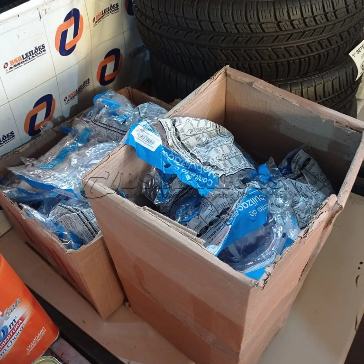 LOTE 307 - 01 LOTE COM GRANDE QUANTIDADE DE CONJUNTOS DE NEBULIZAÇÃO. (NO ESTADO) ATENÇÃO! FAZER A VISITAÇÃO ANTES DE ARREMATAR, NÃO SABEMOS SE FUNCIONA. LEILÃO NÃO TEM GARANTIA E NEM DEVOLUÇÃO, SUJEITO A POSSÍVEIS AVARIAS VISÍVEIS/OCULTAS E/OU AUSÊNCIA DE COMPONENTES.