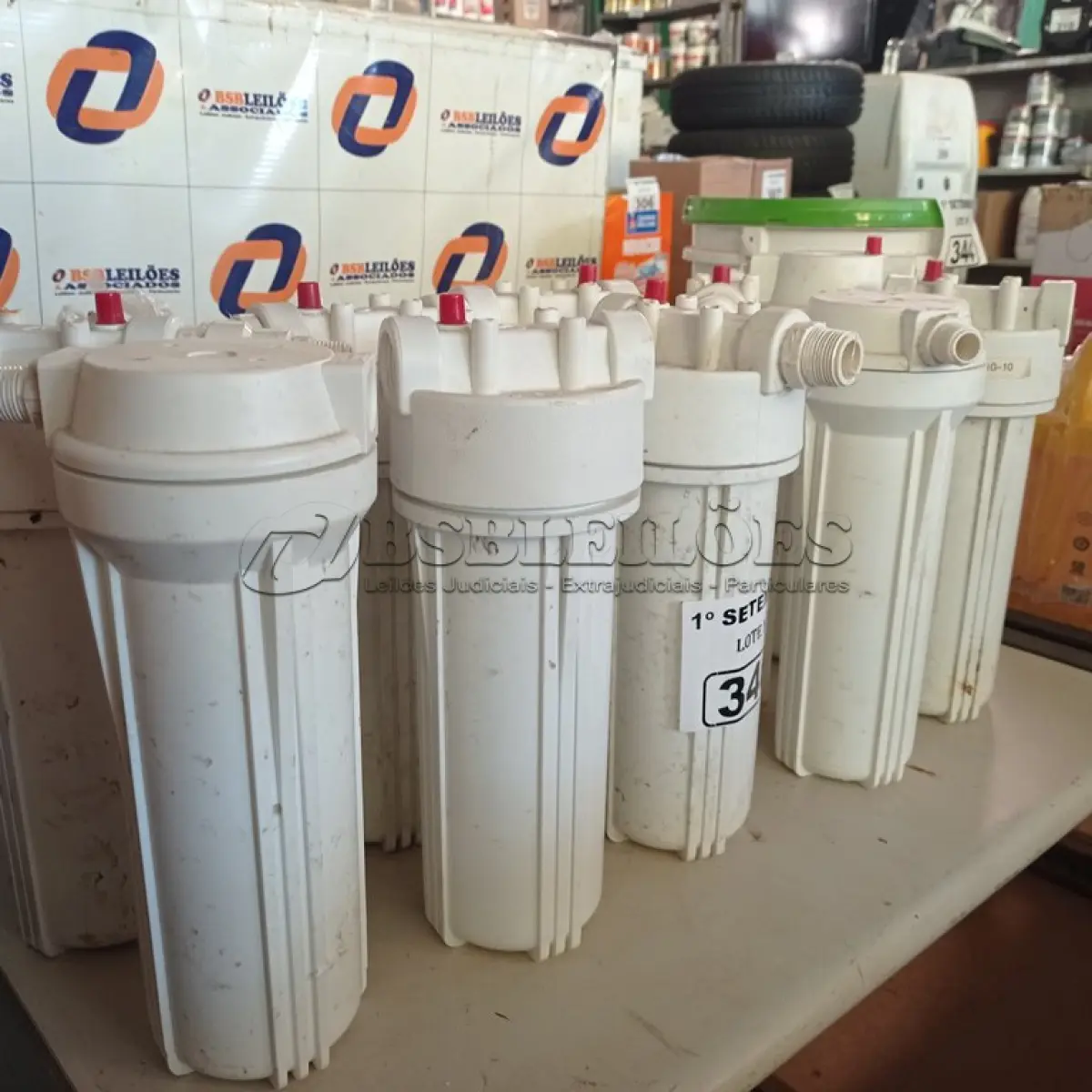 LOTE 346 - 10 FILTROS PARA CAIXA D’AGUA TIPO CAVALETE. (NO ESTADO) ATENÇÃO! FAZER A VISITAÇÃO ANTES DE ARREMATAR, NÃO SABEMOS SE FUNCIONA. LEILÃO NÃO TEM GARANTIA E NEM DEVOLUÇÃO, SUJEITO A POSSÍVEIS AVARIAS VISÍVEIS/OCULTAS E/OU AUSÊNCIA DE COMPONENTES.