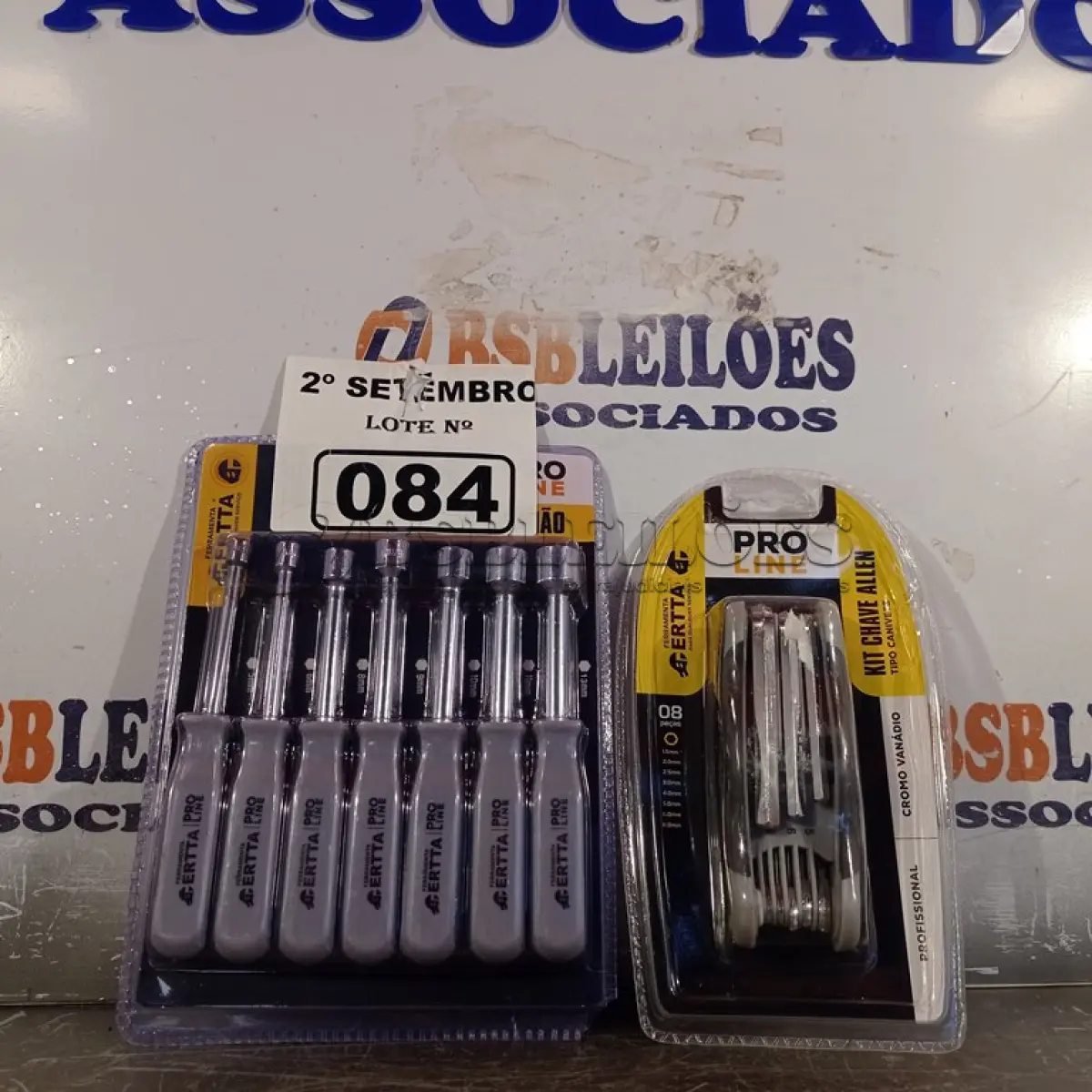 LOTE 084 - 01 KIT CHAVE CANHÃO 7PEÇAS E KIT CHAVE ALLEN. (NO ESTADO) ATENÇÃO! FAZER A VISITAÇÃO ANTES DE ARREMATAR, NÃO SABEMOS SE FUNCIONA. LEILÃO NÃO TEM GARANTIA E NEM DEVOLUÇÃO, SUJEITO A POSSÍVEIS AVARIAS VISÍVEIS/OCULTAS E/OU AUSÊNCIA DE COMPONENTES.