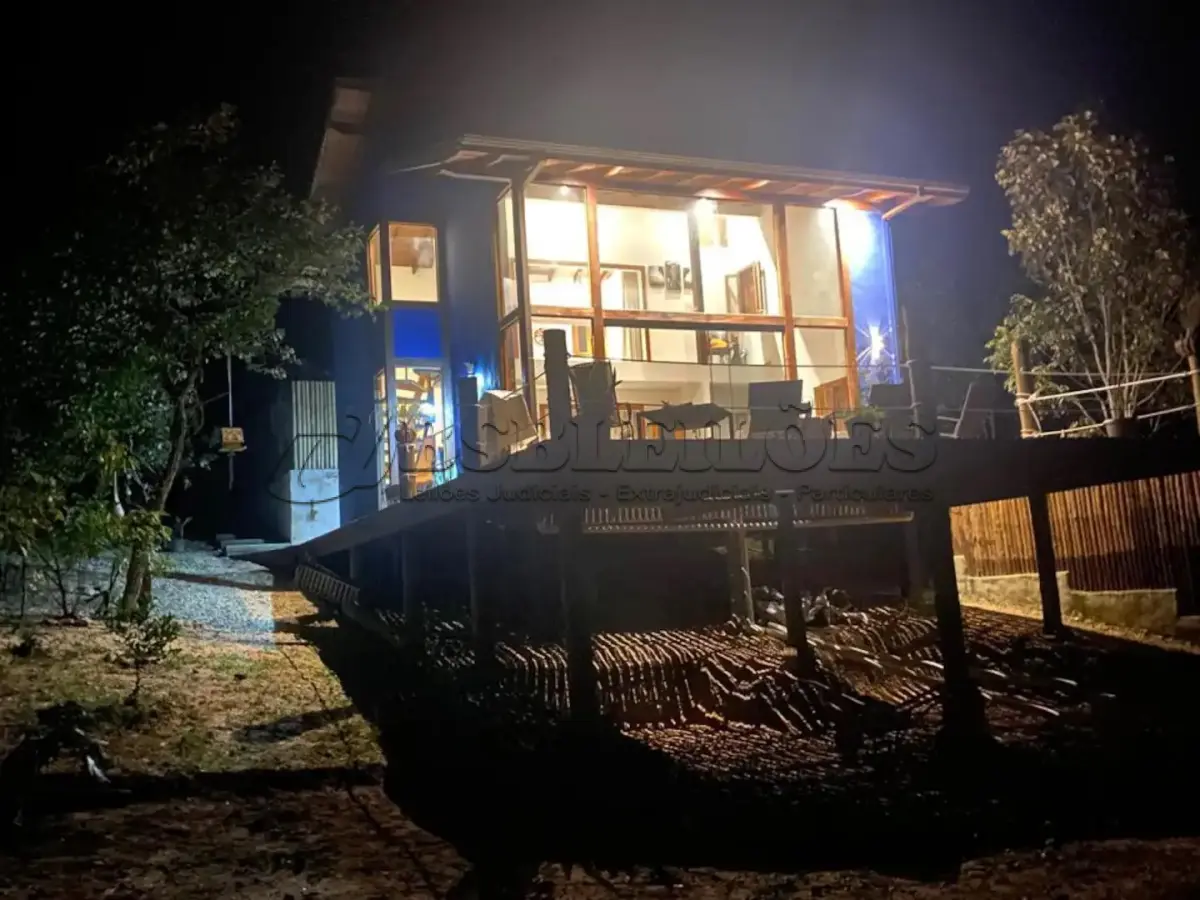 LOTE 001 - 01 LINDA CASA EM SÃO JORGE (MUNICÍPIO ALTO PARAÍSO), NO CORAÇÃO DA CHAPADA DOS VEADEIROS.    CASA DE 130M2, LOTE DA CASA 450M² APROXIMADA. (NO ESTADO)  (DOCUMENTAÇÃO CESSÃO DE DIREITO)