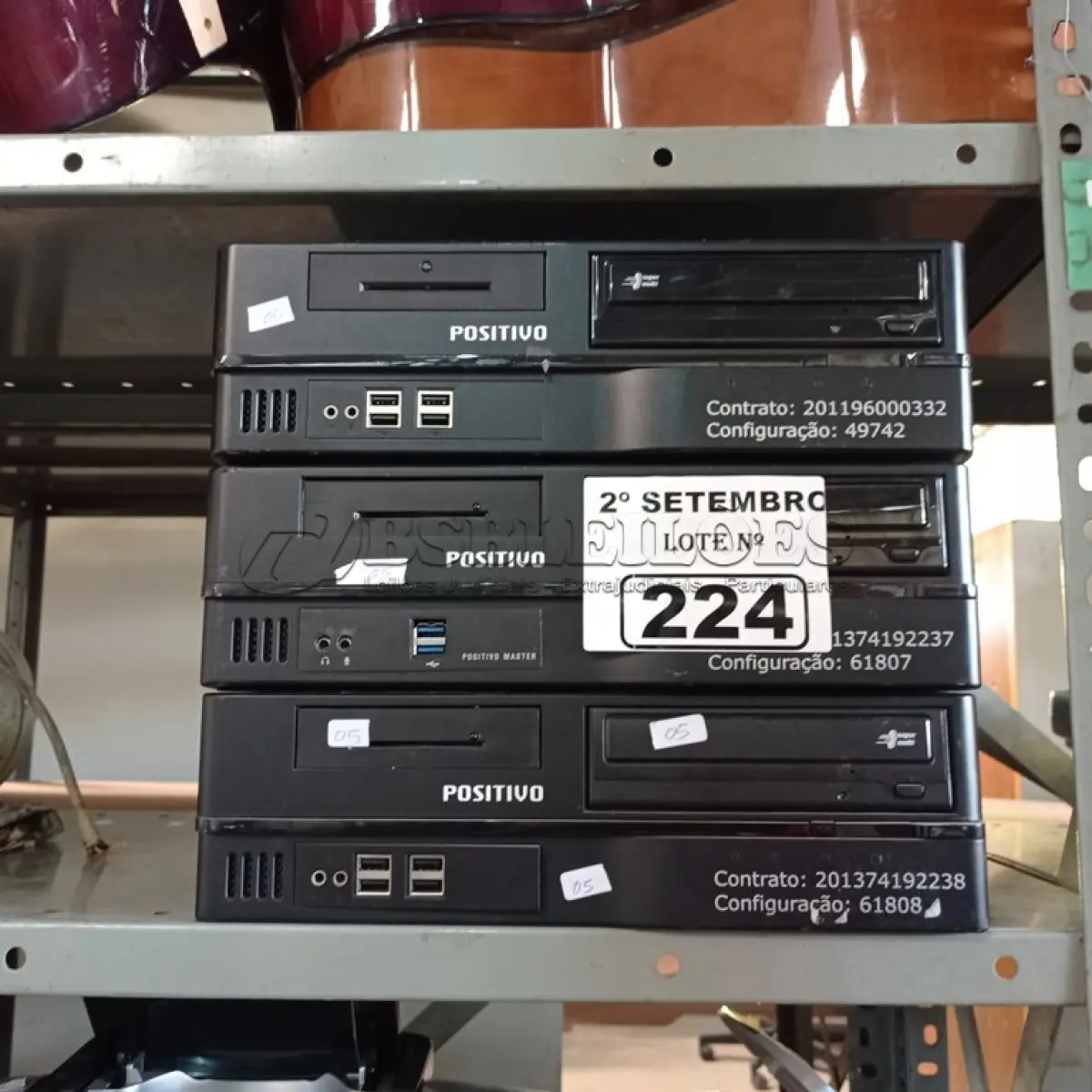 LOTE 224 - 02 CPU’S MARCAS POSITIVO. (NO ESTADO) ATENÇÃO! FAZER A VISITAÇÃO ANTES DE ARREMATAR, NÃO SABEMOS SE FUNCIONA. LEILÃO NÃO TEM GARANTIA E NEM DEVOLUÇÃO, SUJEITO A POSSÍVEIS AVARIAS VISÍVEIS/OCULTAS E/OU AUSÊNCIA DE COMPONENTES.