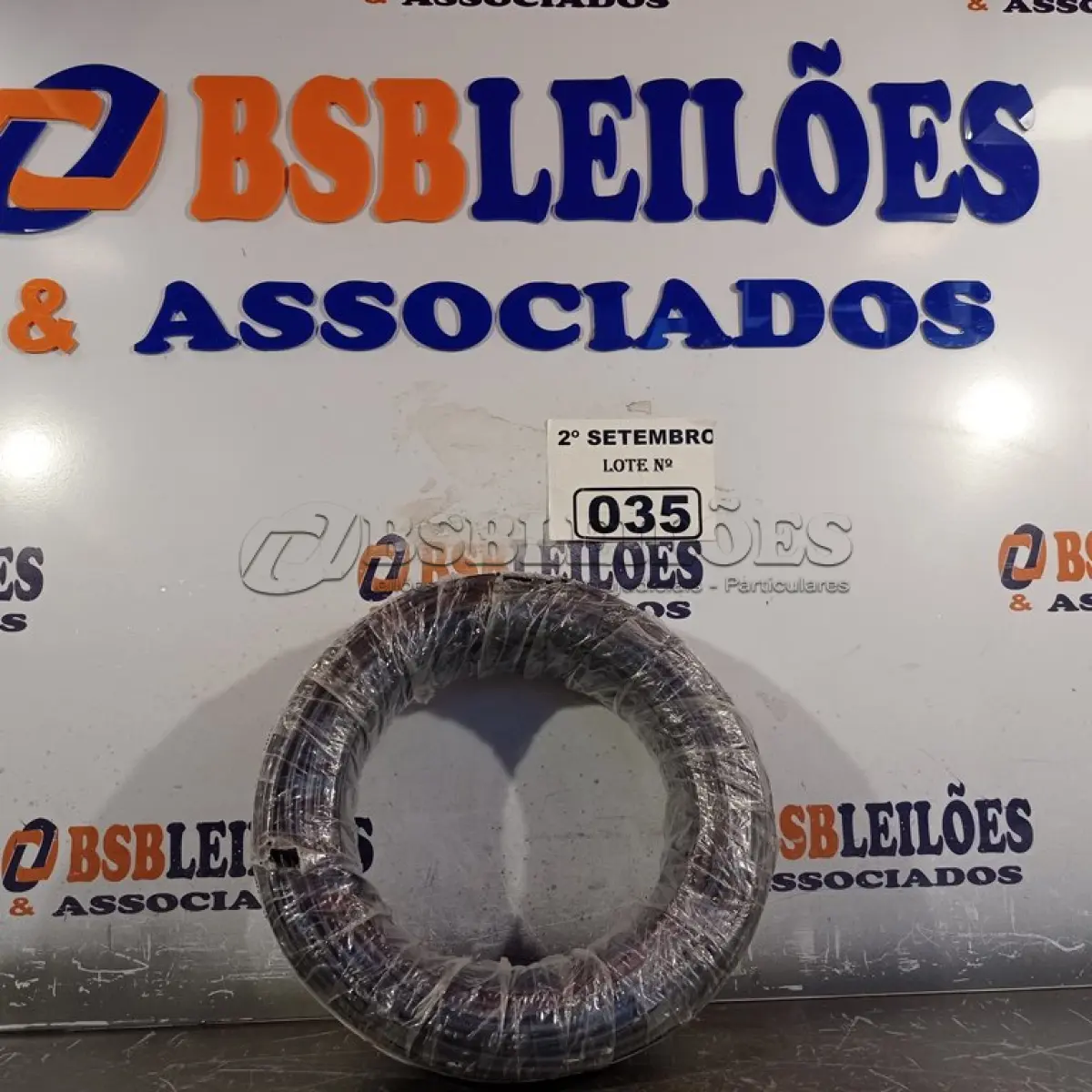 LOTE 035 - 01 ROLO DE CABO FLEXÍVEL 100M 1X4MM NA COR PRETA(NOVO). (NO ESTADO) ATENÇÃO! FAZER A VISITAÇÃO ANTES DE ARREMATAR, NÃO SABEMOS SE FUNCIONA. LEILÃO NÃO TEM GARANTIA E NEM DEVOLUÇÃO, SUJEITO A POSSÍVEIS AVARIAS VISÍVEIS/OCULTAS E/OU AUSÊNCIA DE COMPONENTES.