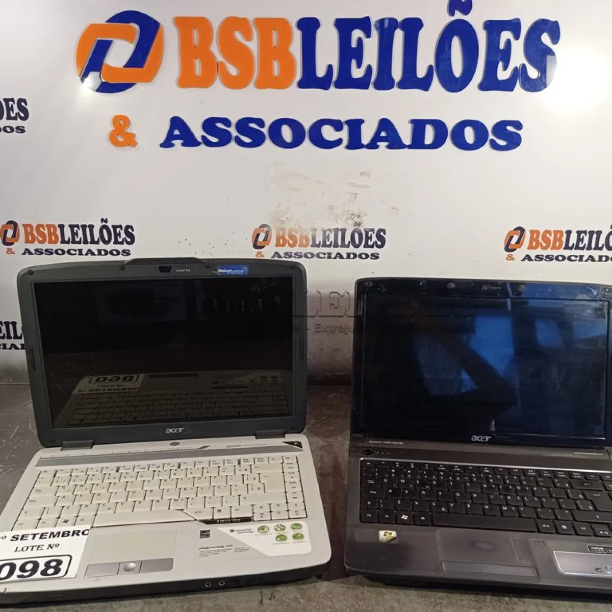 LOTE 098 - 02 NOTEBOOK’S MARCAS ACER MODELOS ASPIRE 4520/ASPIRE 4540. (NO ESTADO) ATENÇÃO! FAZER A VISITAÇÃO ANTES DE ARREMATAR, NÃO SABEMOS SE FUNCIONA. LEILÃO NÃO TEM GARANTIA E NEM DEVOLUÇÃO, SUJEITO A POSSÍVEIS AVARIAS VISÍVEIS/OCULTAS E/OU AUSÊNCIA DE COMPONENTES.