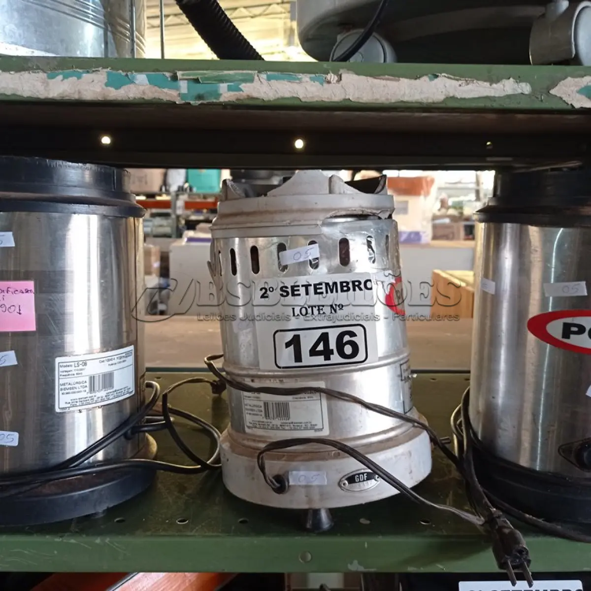 LOTE 146 - 03 BASES DE LIQUIDIFICADOR INDUSTRIAL MARCAS POLI. (NO ESTADO) ATENÇÃO! FAZER A VISITAÇÃO ANTES DE ARREMATAR, NÃO SABEMOS SE FUNCIONA. LEILÃO NÃO TEM GARANTIA E NEM DEVOLUÇÃO, SUJEITO A POSSÍVEIS AVARIAS VISÍVEIS/OCULTAS E/OU AUSÊNCIA DE COMPONENTES.