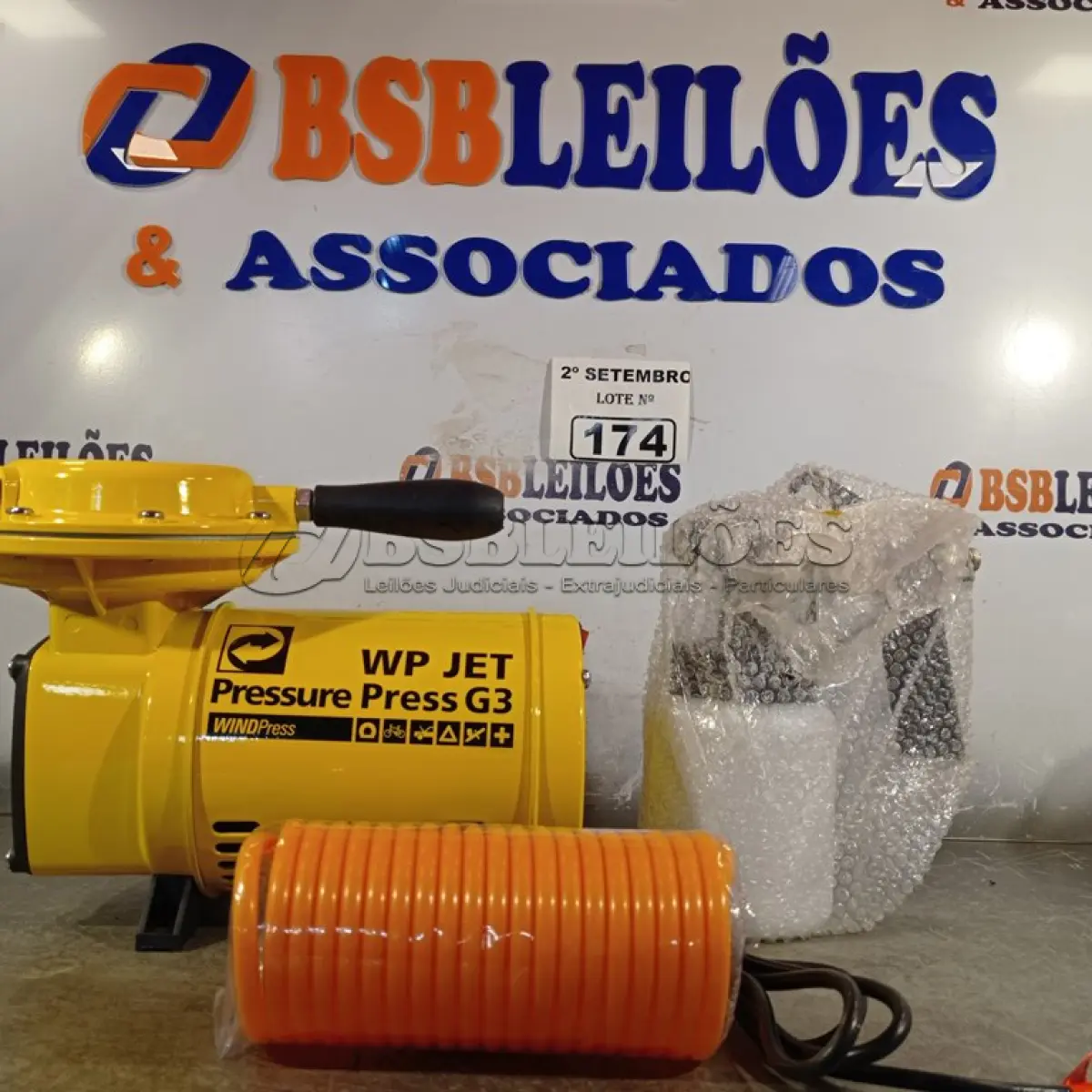 LOTE 174 - 01 COMPRESSOR DE AR DIRETO WP JET PRESSURE PRESS G3 COM PISTOLA PARA PINTURA.  (NOVO) (NO ESTADO) ATENÇÃO! FAZER A VISITAÇÃO ANTES DE ARREMATAR, NÃO SABEMOS SE FUNCIONA. LEILÃO NÃO TEM GARANTIA E NEM DEVOLUÇÃO, SUJEITO A POSSÍVEIS AVARIAS VISÍVEIS/OCULTAS E/OU AUSÊNCIA DE COMPONENTES.